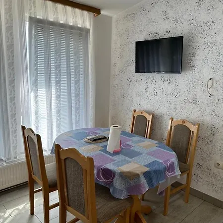Appartement Lonna *